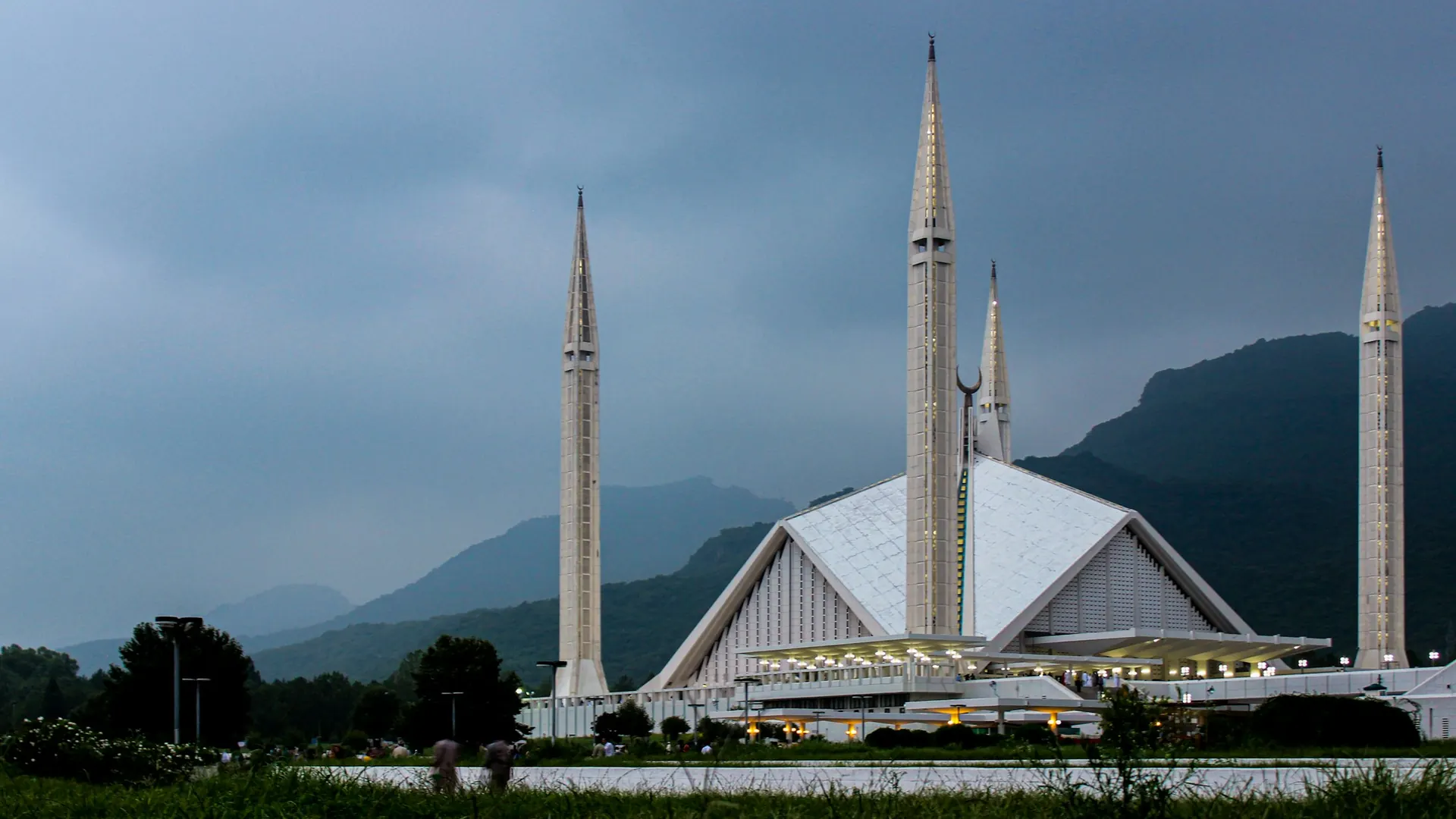 Faisal Mosque beneath the Margalla Hills, Islamabad
